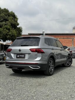 
										VOLKSWAGEN TIGUAN ELEGANCE TSI 4 MOTION full									