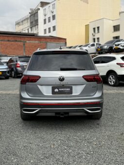 
										VOLKSWAGEN TIGUAN ELEGANCE TSI 4 MOTION full									