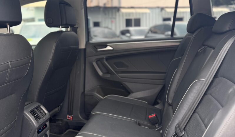 
								VOLKSWAGEN TIGUAN ELEGANCE TSI 4 MOTION full									