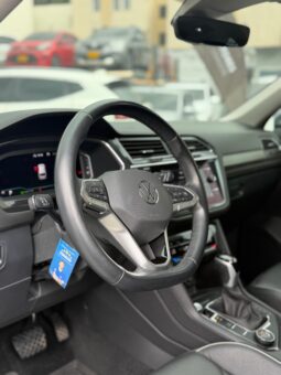 
										VOLKSWAGEN TIGUAN ELEGANCE TSI 4 MOTION full									