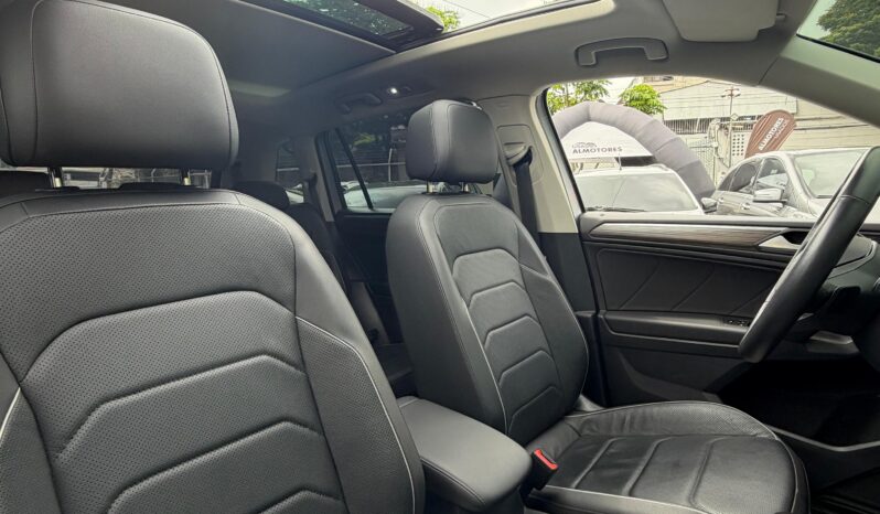 
								VOLKSWAGEN TIGUAN ELEGANCE TSI 4 MOTION full									