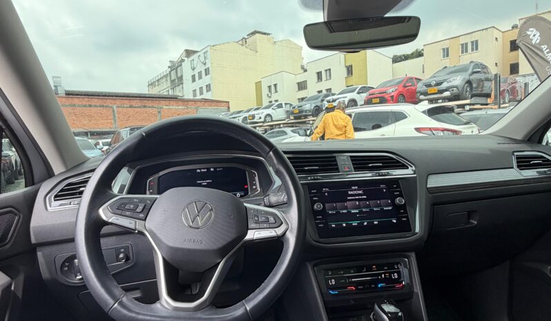
								VOLKSWAGEN TIGUAN ELEGANCE TSI 4 MOTION full									