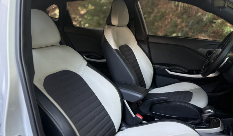 
								Kia K3 Cross GT Line full									