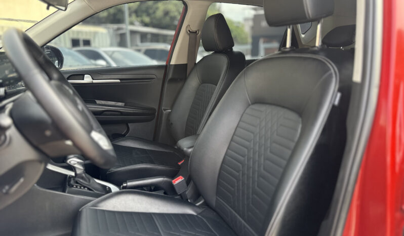 
								Kia Sonet Zenith full									