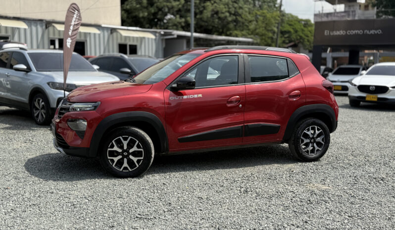 
								Renault Kwid Outsider full									