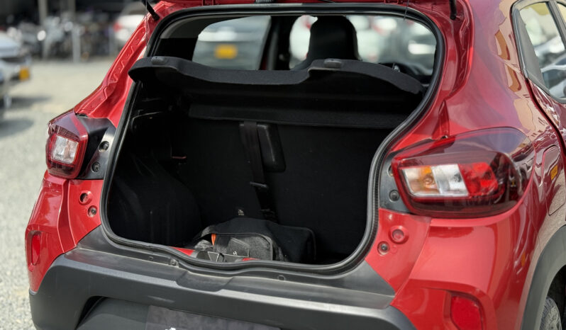 
								Renault Kwid Outsider full									