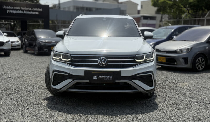 
								Volkswagen Tiguan Elegance full									