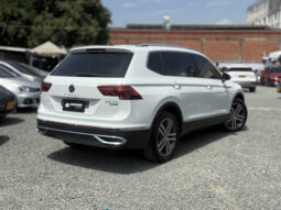 
										Volkswagen Tiguan Elegance full									