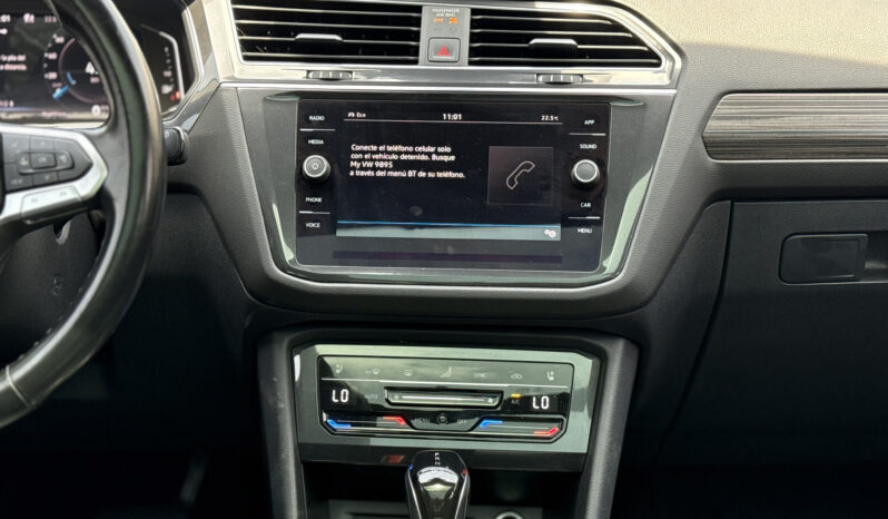 
								Volkswagen Tiguan Elegance full									
