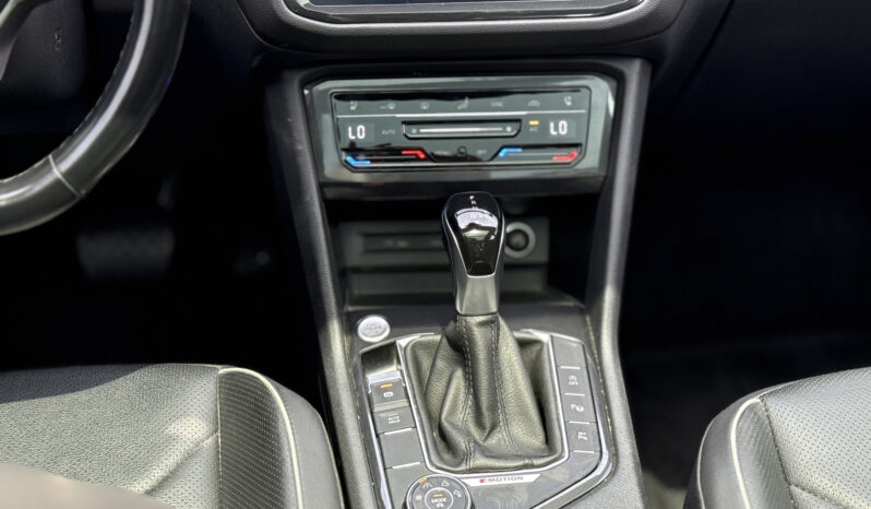 
								Volkswagen Tiguan Elegance full									