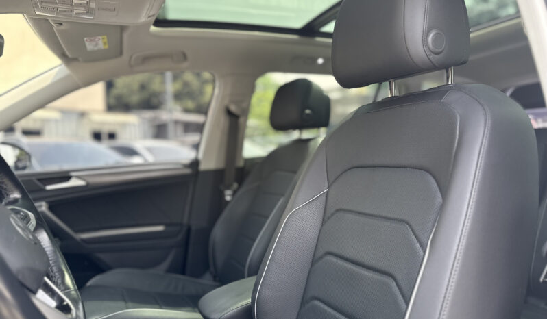 
								Volkswagen Tiguan Elegance full									