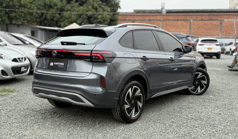 
								Volkswagen Nivus Highline full									
