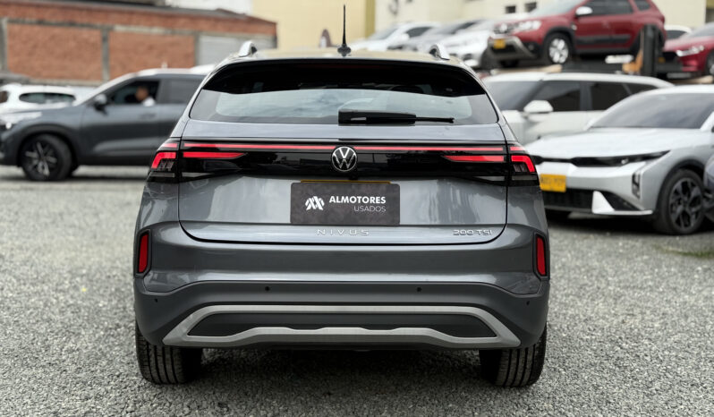 
								Volkswagen Nivus Highline full									