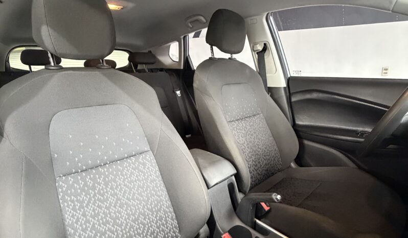 
								CHEVROLET TRACKER LS full									