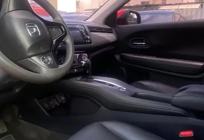 
								HONDA HRV LX XTYLE full									