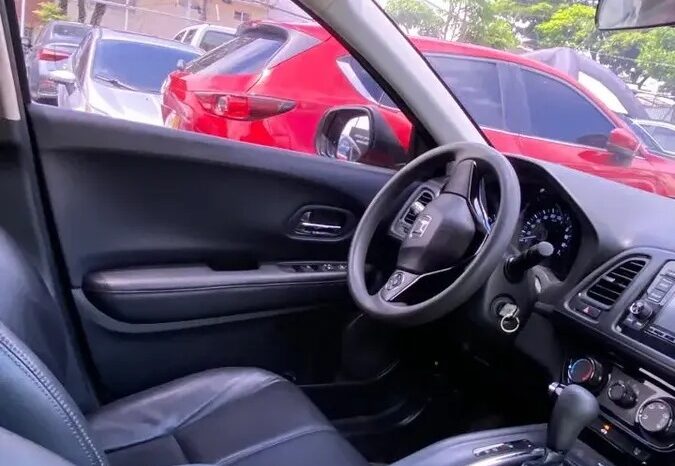 
								HONDA HRV LX XTYLE full									