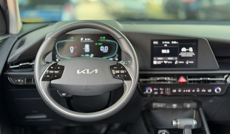 
								KIA NIRO VIBRANT full									